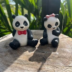 Vintage 1990 Avon Source of Fine Collectibles Ceramic Panda Bears